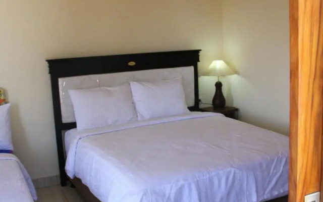 Adila Warung And Homestay