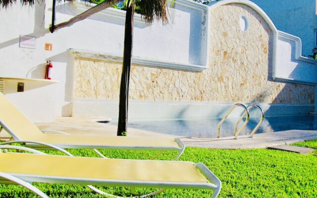 Gorgeous 11 People Comfort Villa With Pool Playacar Phase 2