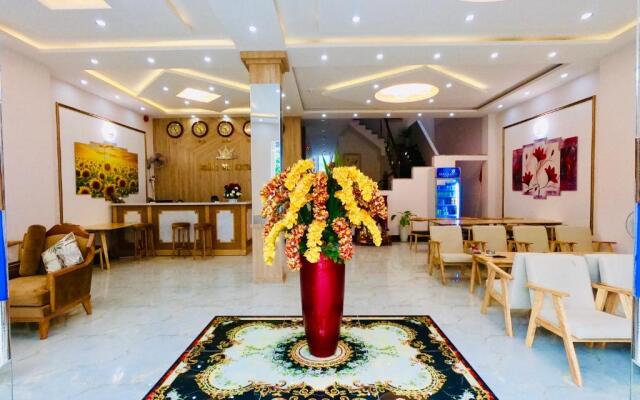 Hoang Gia Hotel Con Đao