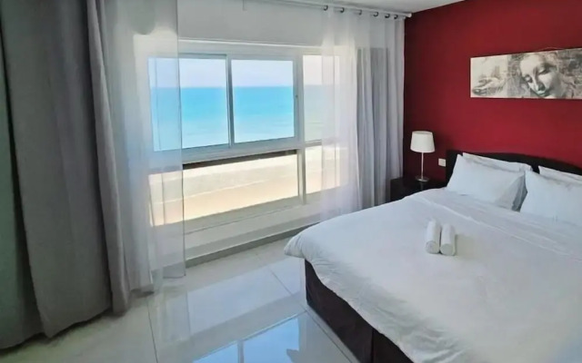 SHaYaSH apartments Leonardo Bat-Yam