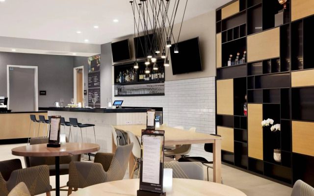 Courtyard by Marriott Boston Downtown/North Station