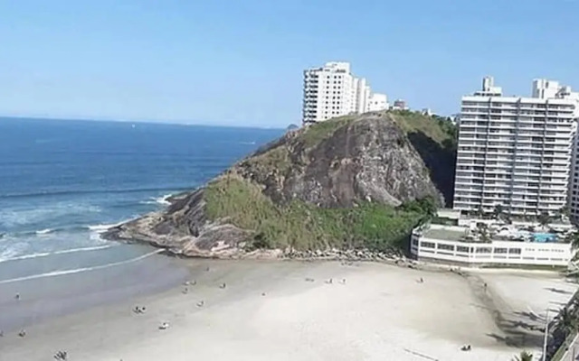 Apto próximo da Praia da Enseada c Wi-Fi