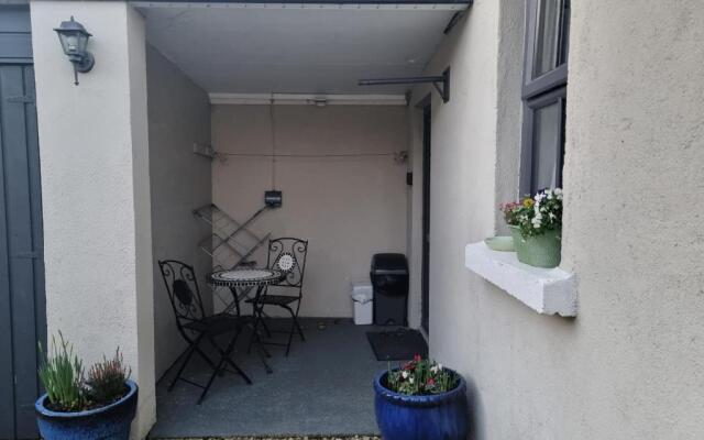 Cracatinni Mews (Adults Only)