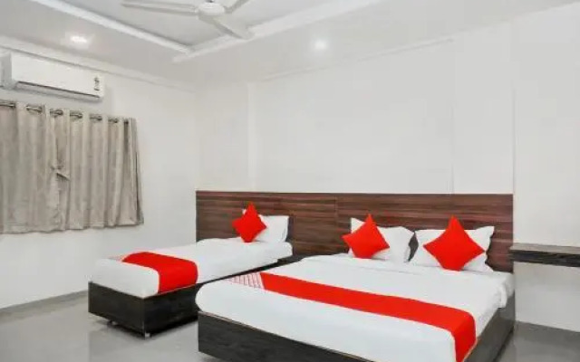 Baba's Palace by OYO Rooms