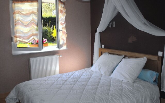 Completely Modernized Gite With Heated Swimming Pool