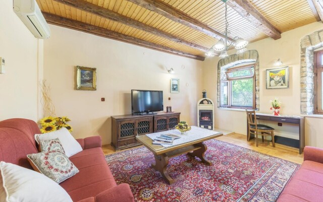 Amazing Home in Pula With 4 Bedrooms and Wifi
