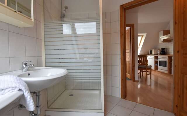 Quaint Apartment in Insel Poel near Beach
