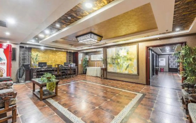 Longzhou Hotel (Chongqing Daping Times Tianjie)