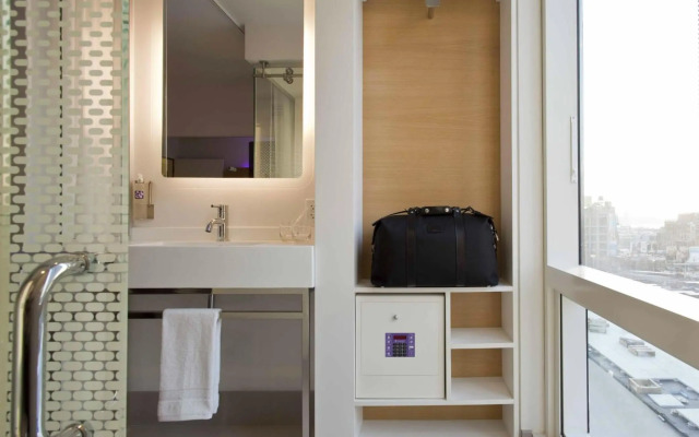 Yours Truly DC, Vignette Collection by IHG