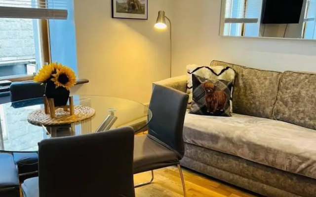 Modern City Center 2 Bedroom Apartment