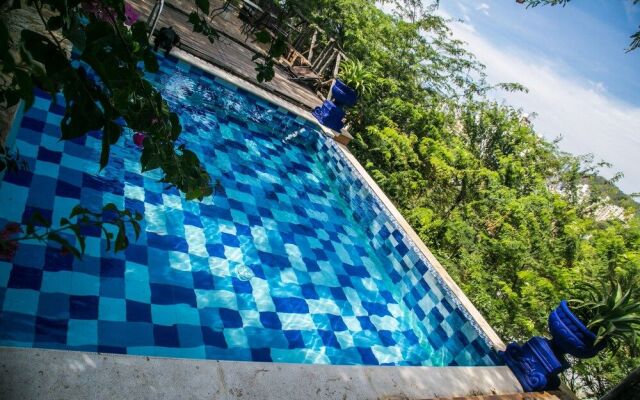 Akela Gaira Hotel
