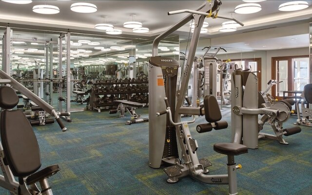 Cook City Suites - 1338 Chestnut Street