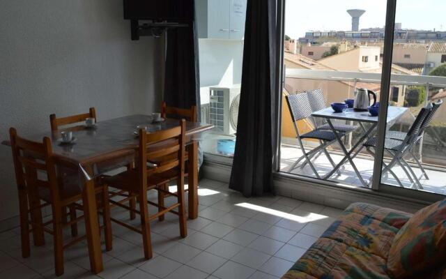 Appartement Le Grau-du-Roi, 1 pièce, 4 personnes - FR-1-250-160
