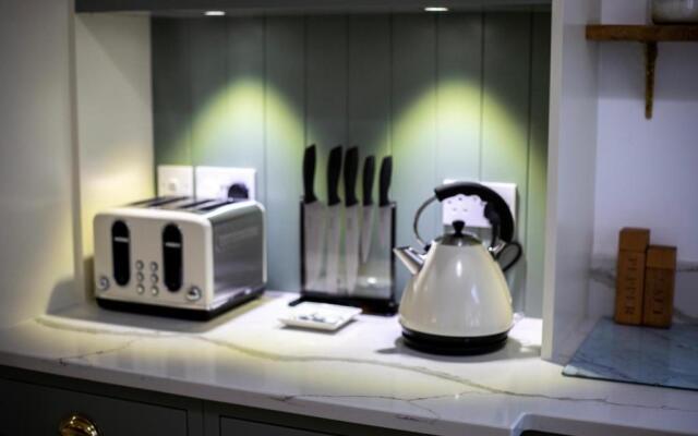 Fabulously Unique 3BD Home Sunderland