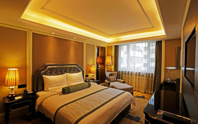 Yarrow Hotel