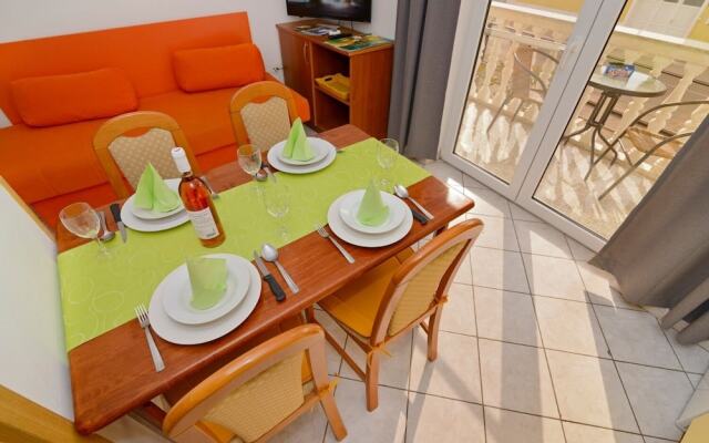 Zora - Garden Terrace and Grill - A6