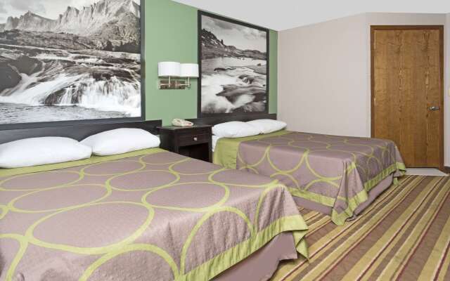 Super 8 by Wyndham Green River