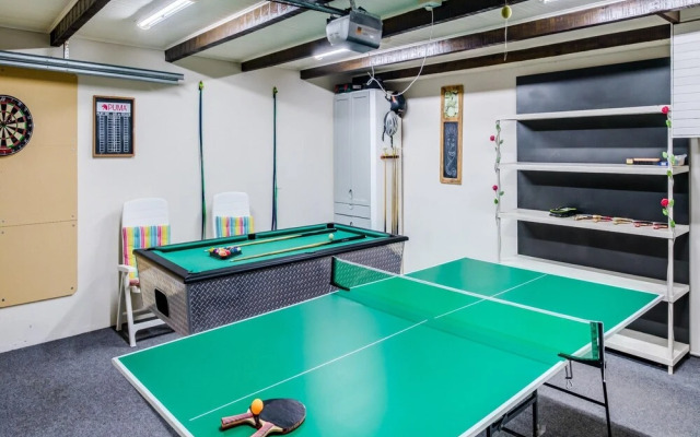 Spindrift in Camps Bay