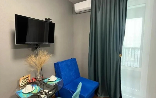 Апартаменты на Октябрьской набережной 34к2