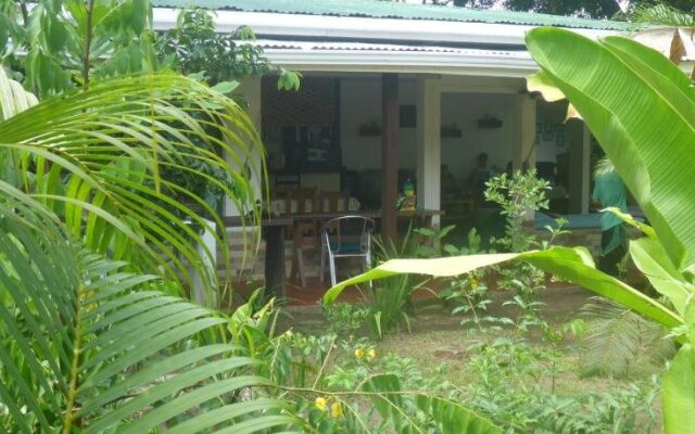 Aracari Garden