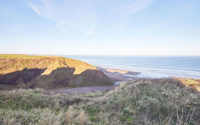 Host Stay Salty Seaview