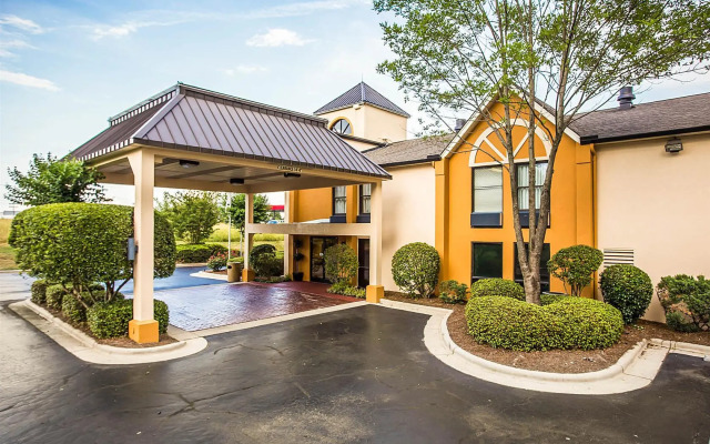 Quality Inn at the Park