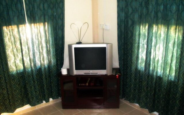 OYO 89419 Riverside Greenery Inn