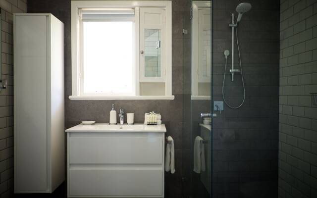UrbanStyle Claremont Apartment
