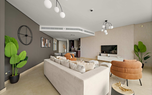 Silkhaus Expansive 2bdr in Sky Gardens Difc