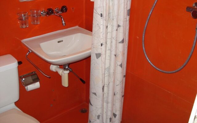 Adrenalin Backpackers Hostel