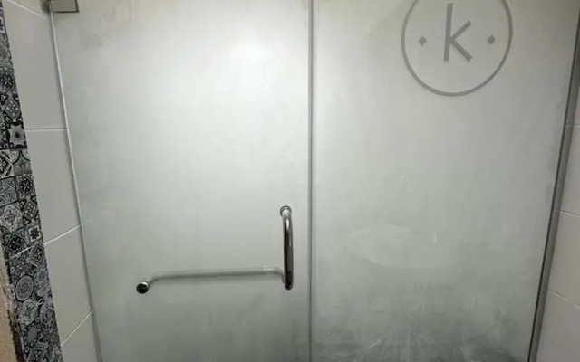 K Boutique Pyramids View West