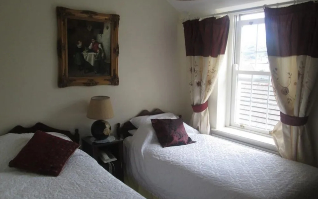 Fennessy's Hotel