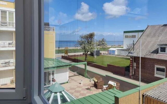 Grosse-Ferienwohnung-14-mit-Meerblick-und-Strandkorb-im-Haus-Seeluft-in-Duhnen