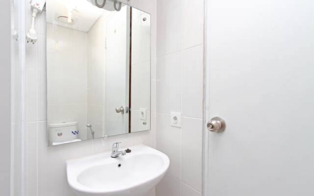 19 Avenue Apartment By Roomz