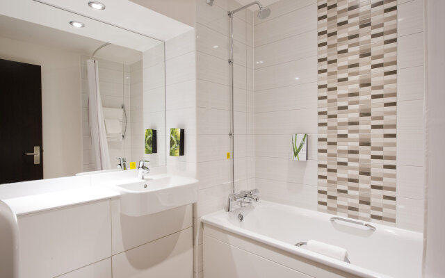 Premier Inn Bristol City Centre Lewins Mead
