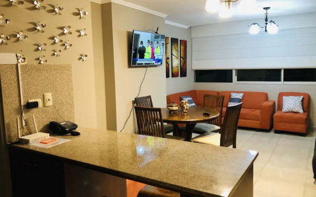 Luxury Suites Riverfront GYE