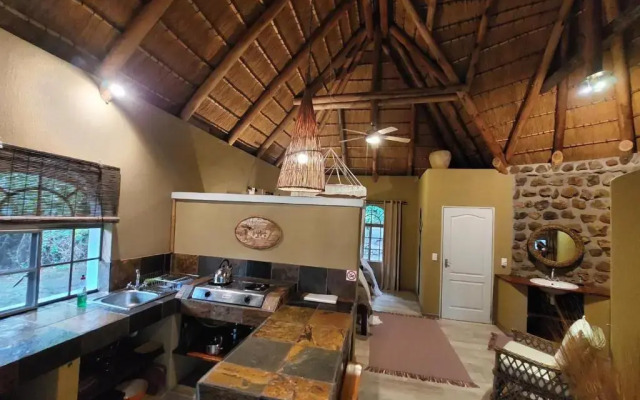 Mobola Lodge