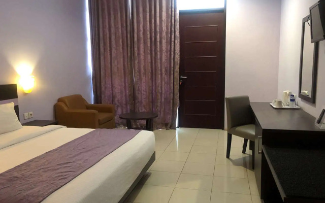 Kyriad Sadurengas Hotel