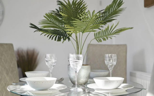 Spacious Canterbury Townhouse