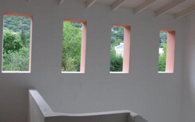 Chalikias Rooms