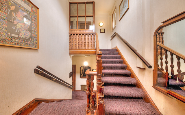 Muthu Fort William Hotel