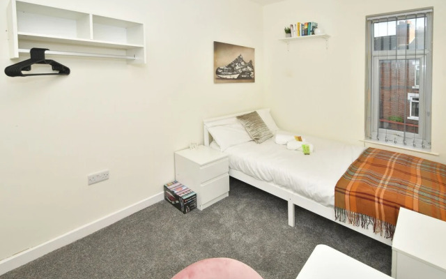 Townhouse @ Hall O Shaw Street Crewe