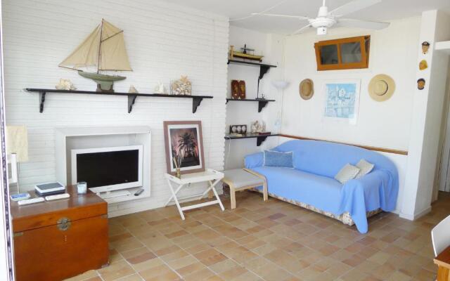 Newly Renovated Beachfront Apartment Ideally Located in Penelope