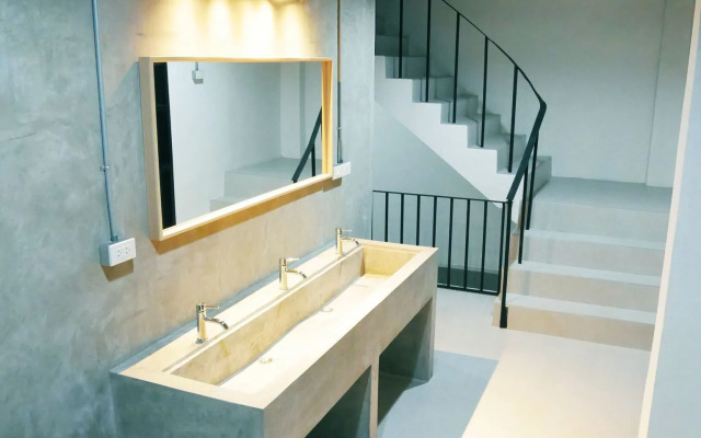 The Companion - Hostel