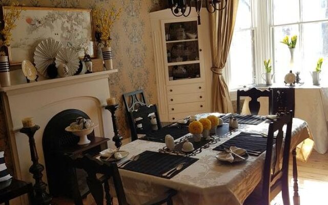 Quartermain House Bed & Breakfast