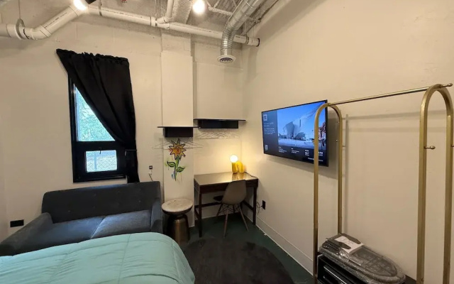 Big Little Hotel