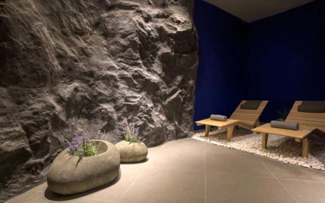 Olympic Palace Resort Hotel & Convention Center