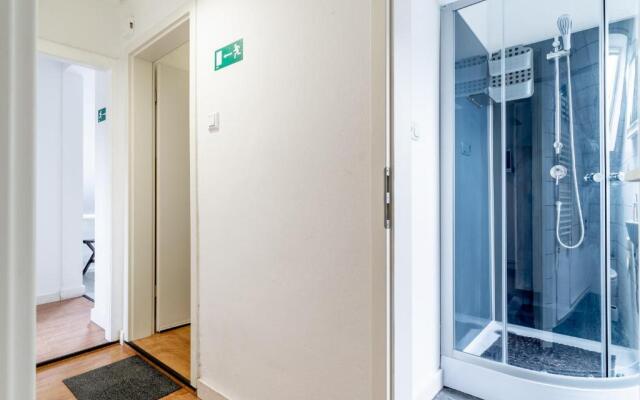 Id 6894 - Private Apartment