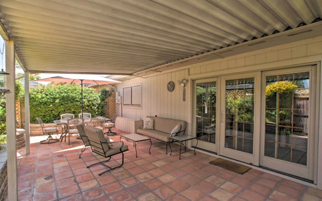 Sunny Scottsdale Townhome - Walk to Trolley & Lake