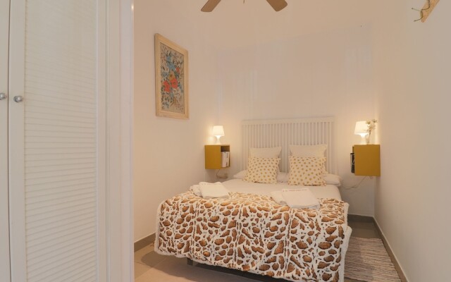 Seaside 2 Bedrooms By the Center